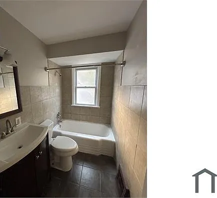 4 bed, $2,100 — Photo 4