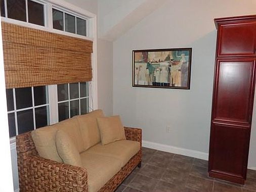 4th image of 877 Auburnville Way APT I6