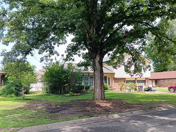 3rd image of 512 Ricky Raccoon Dr