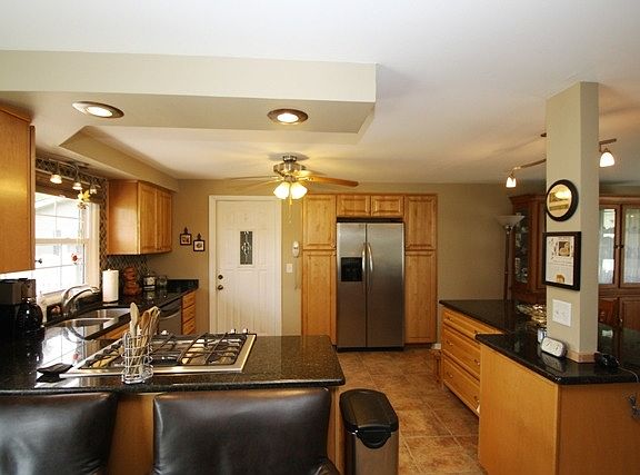 5th image of 1025 Fairlane Dr