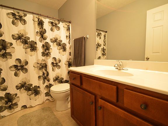 5th image of 113 Gentry Crossings Blvd