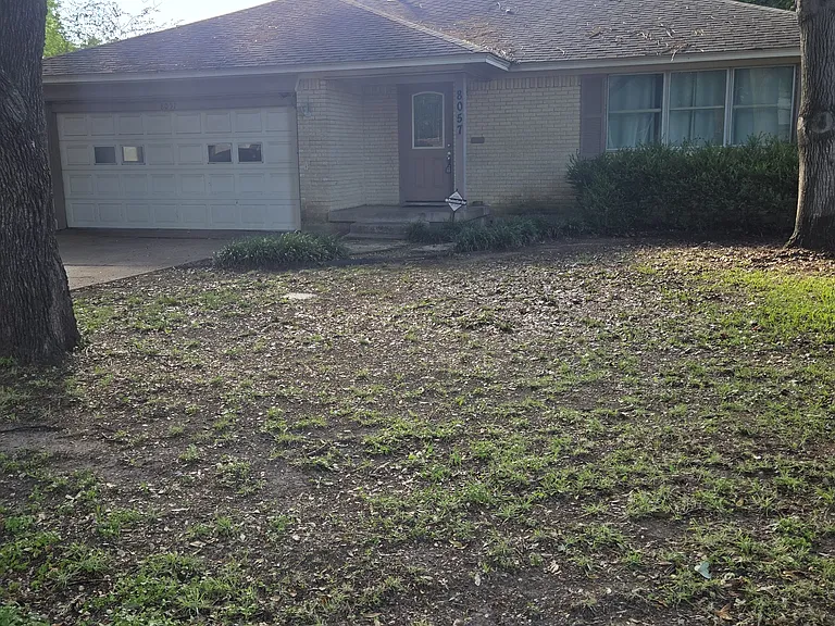 8057 Fall River Dr — Photo 1
