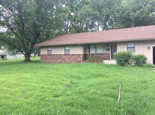 627 E 21st St, Pittsburg, KS 66762