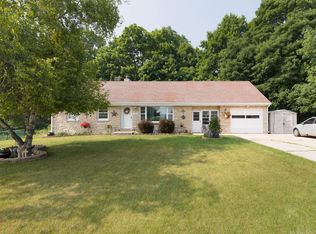 1010 Sunset Rd, Port Washington, WI 53074
