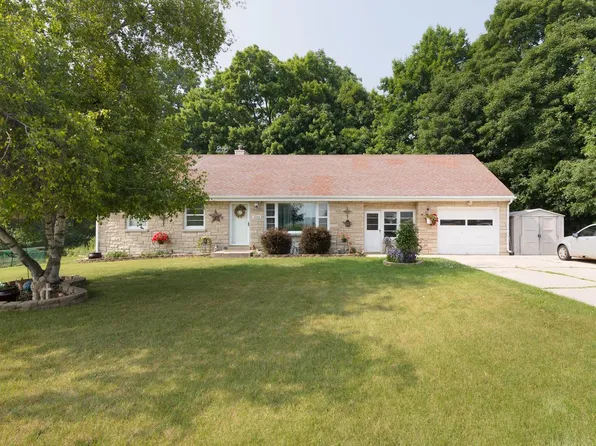 1010 Sunset ROAD, Port Washington, WI 53074