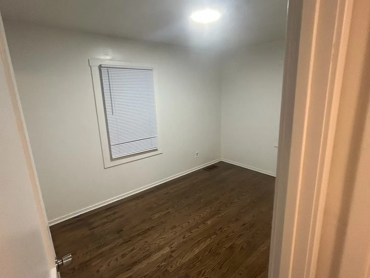 2 bed, 696 sqft, $1,425 — Photo 3