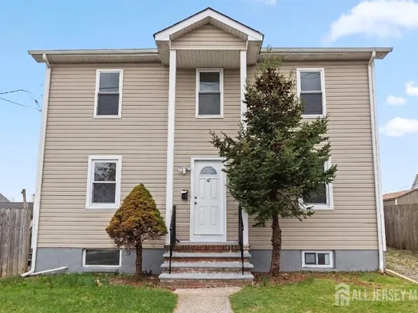 47 Homestead Ave, Avenel, NJ 07001