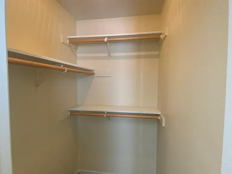 5107 Daybreak Dr #B — Photo 12