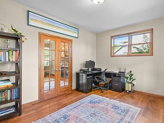5th image of 551 Coonen Dr