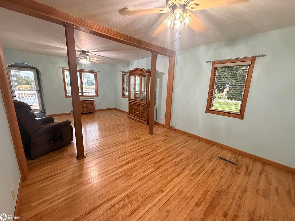 16th image of 20862 H Ave