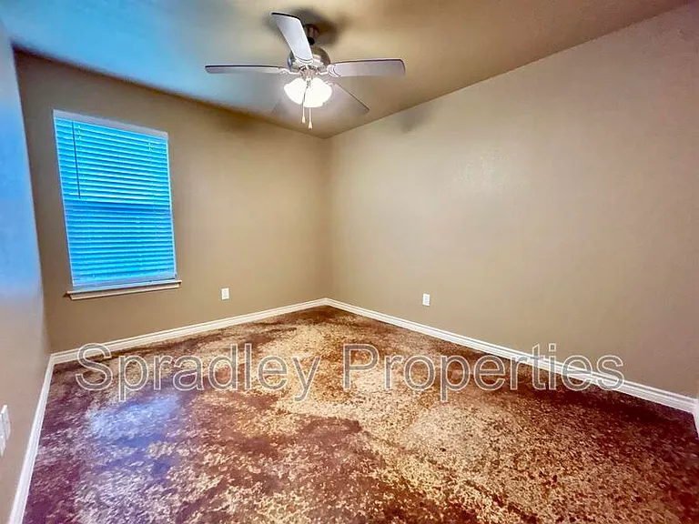 1008B Llano Ct — Photo 4