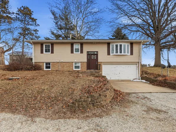 22503 45th Ave N, Port Byron, IL 61275