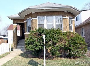 7623 S Paxton Ave, Chicago, IL