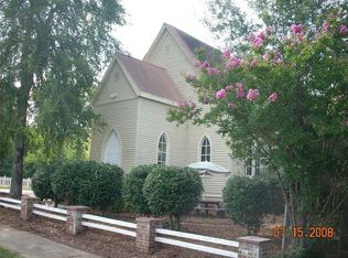 601 Broadway St #A, Newry, SC 29665