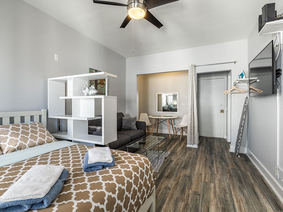 1st image of 1821 S Main St #400