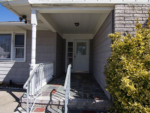 2nd image of 17 Randolph Blvd