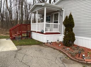 6835 Richmond Rd TRAILER 101, Glenwillow, OH 44139