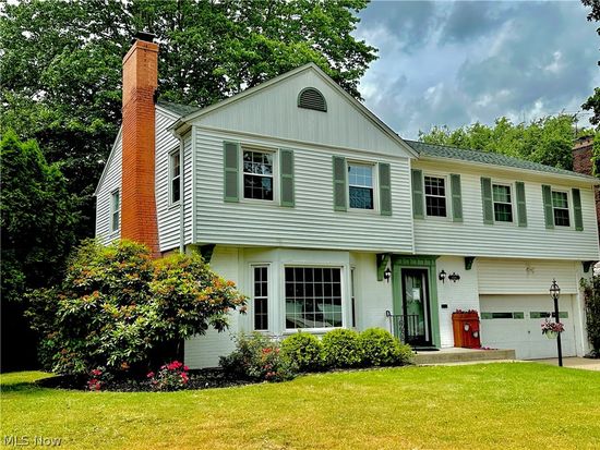 426 Dorchester Rd, Akron, OH 44320