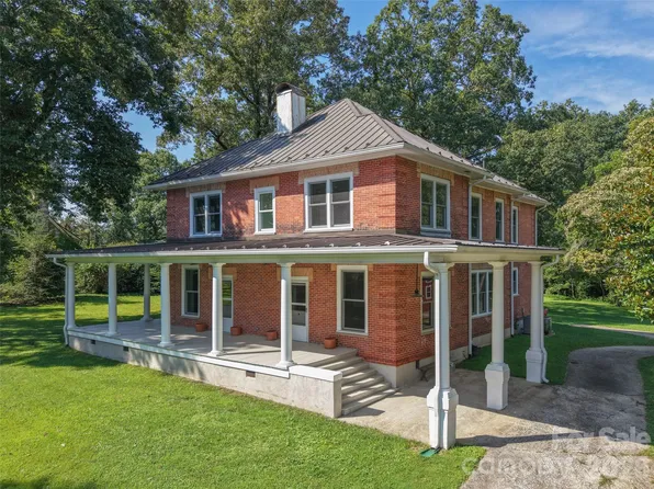 600 E Main St, Brevard, NC 28712