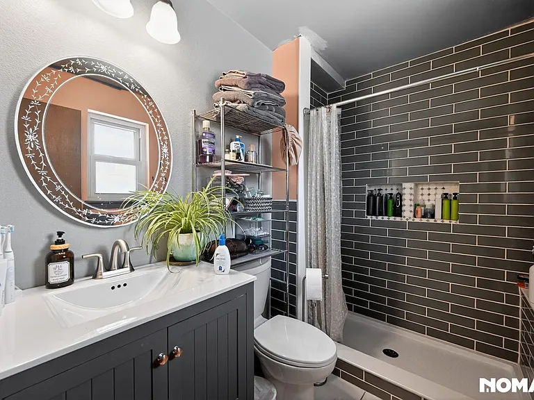 6913 Wolff St — Photo 28