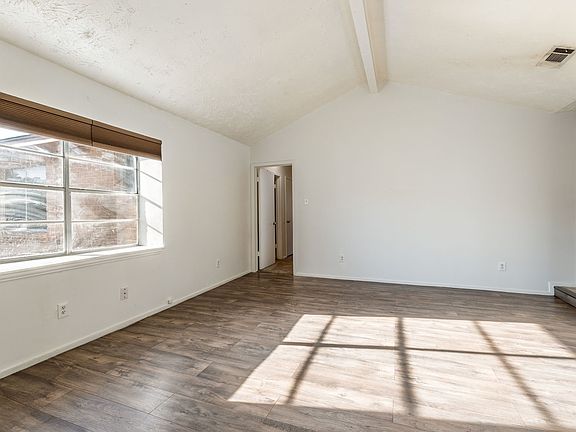 5th image of 15235 Heron Park Dr #15235
