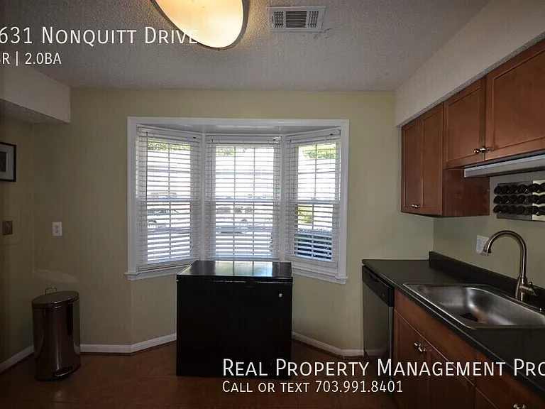 9631 Nonquitt Dr — Photo 6