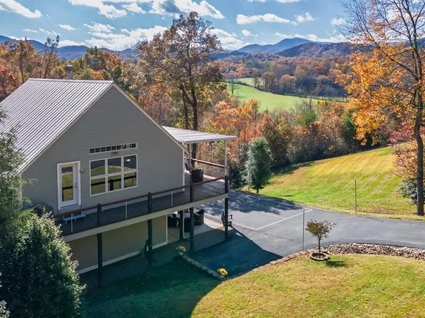 1777 Saldeer Mountain Rd, Franklin, NC 28734