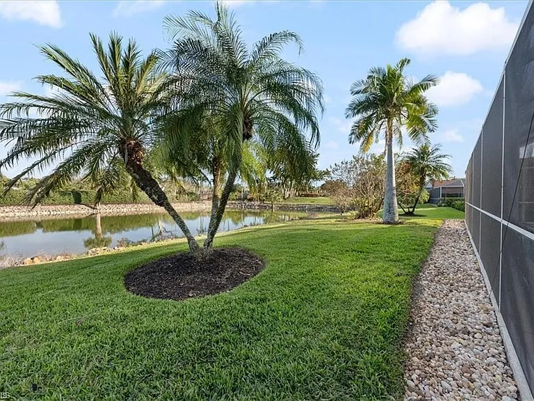 8432 Indian Wells Way — Photo 23