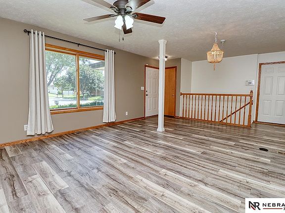 3rd image of 1541 SW Lacey Ln