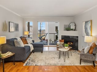 559 McGraw St APT 202, Seattle, WA 98109