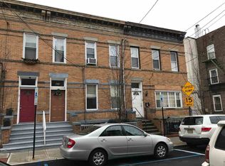 819 27th St, Union City, NJ 07087