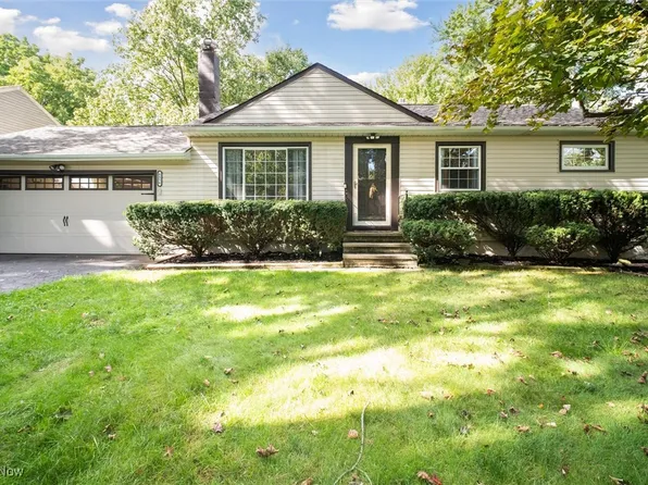 6856 Fry Rd, Middleburg Heights, OH 44130