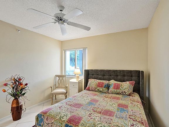 5th image of 7719 Granville Drive #110