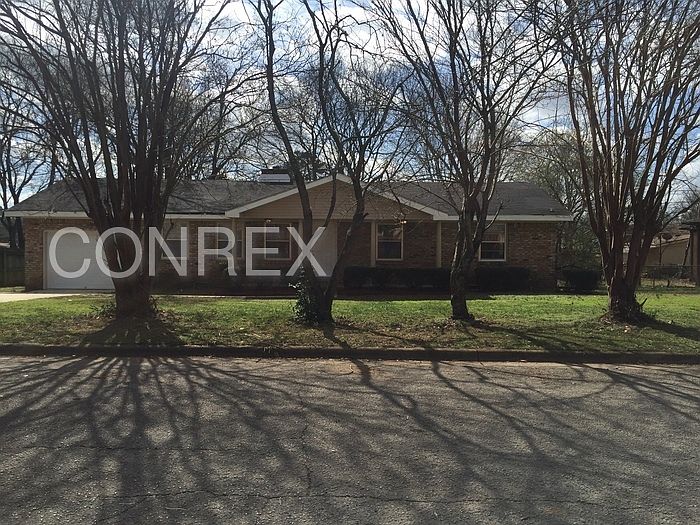 1st image of 2213 Viscount Dr NW