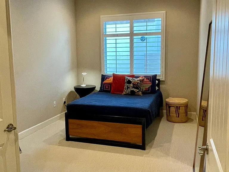 Simple, modern, uncluttered & elegantly furnished third guest room.