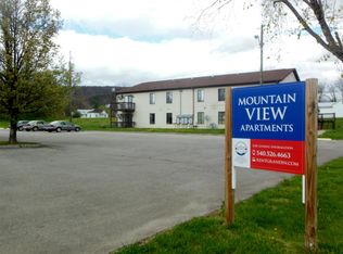 94 6th St APT A7, New Castle, VA 24127