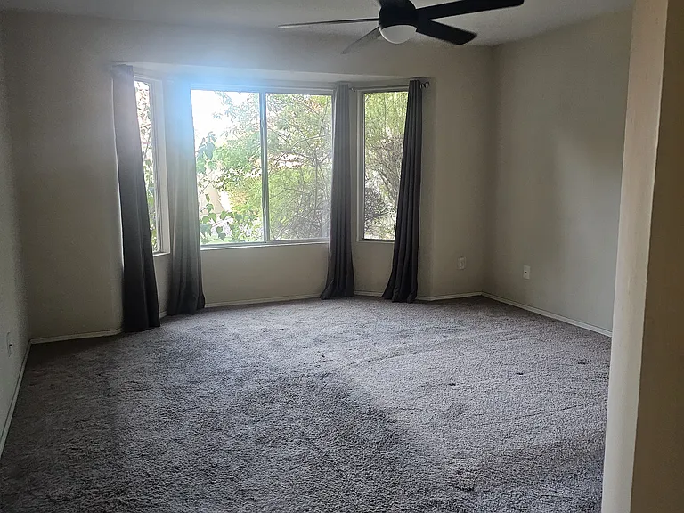1162 W Cindy St — Photo 8