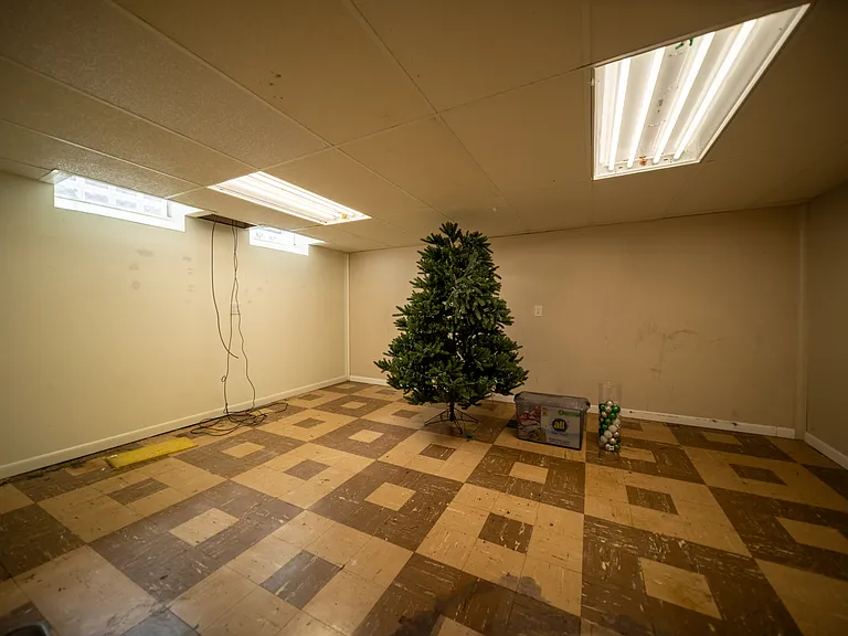 28660 Patricia Ave — Photo 22