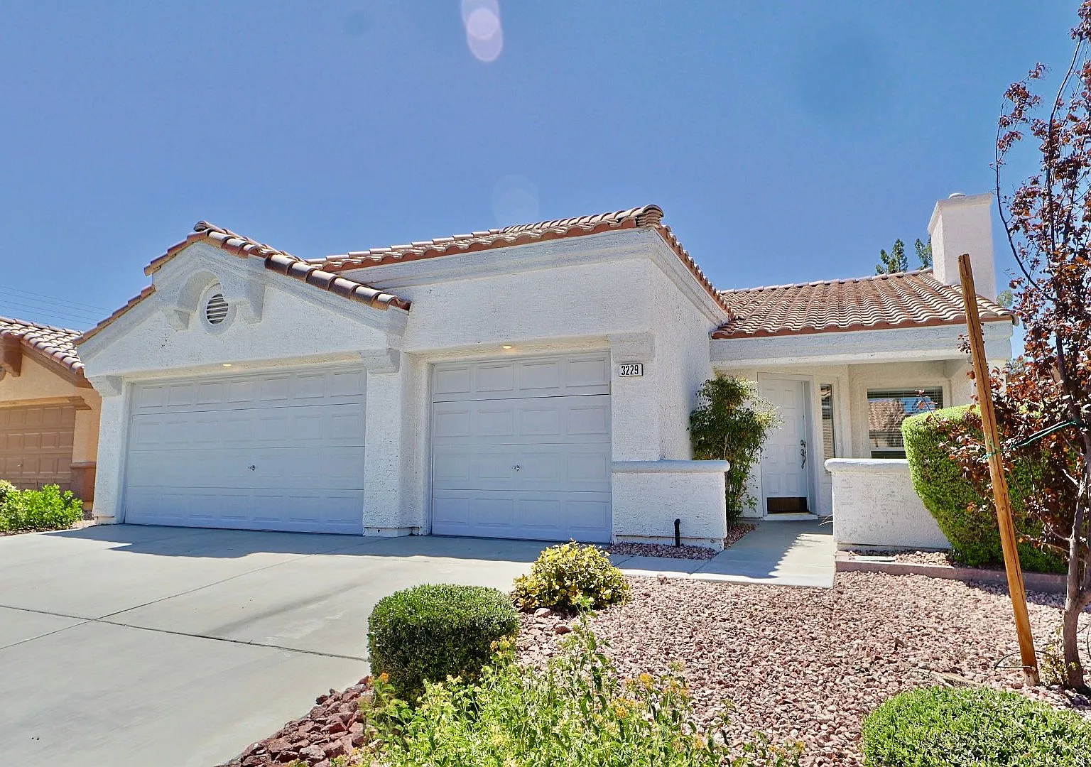 Charming Single-Story Home with 3-Car Garage Great Location! — Photo 2