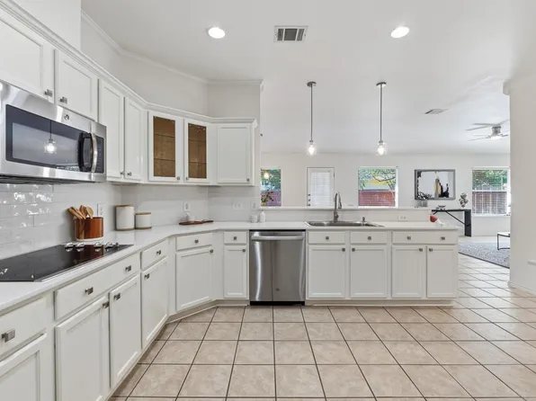 2502 Vernell Way, Round Rock, TX 78664