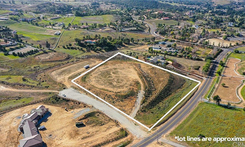 1st image of 39755 Vineyard View Dr