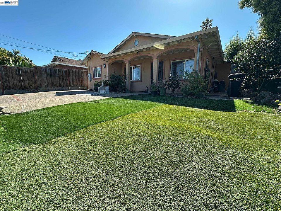 1st image of 29 Delta Dr