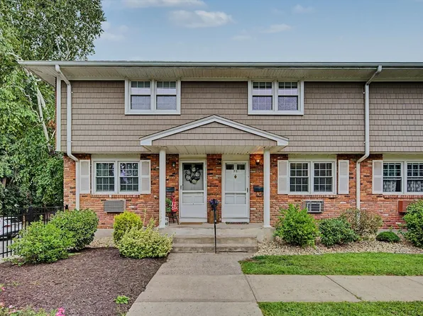 418 Meadow St Unit F2, Agawam, MA 01001