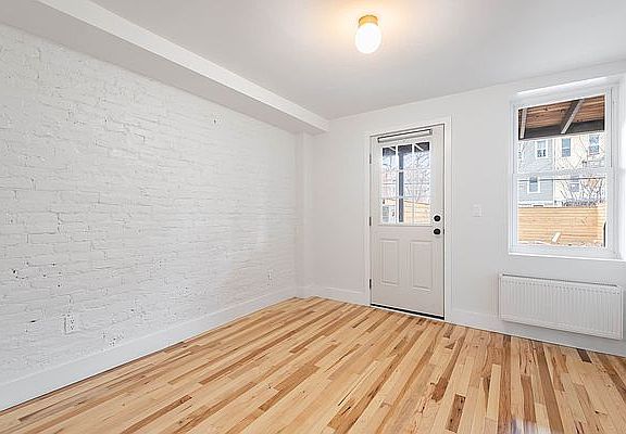 5th image of 173 Putman Ave