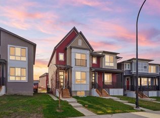 141 SE Belmont Dr SW, Calgary, AB T2X4Z7