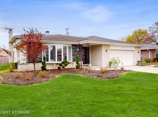 2953 Hillside Ln, Darien, IL