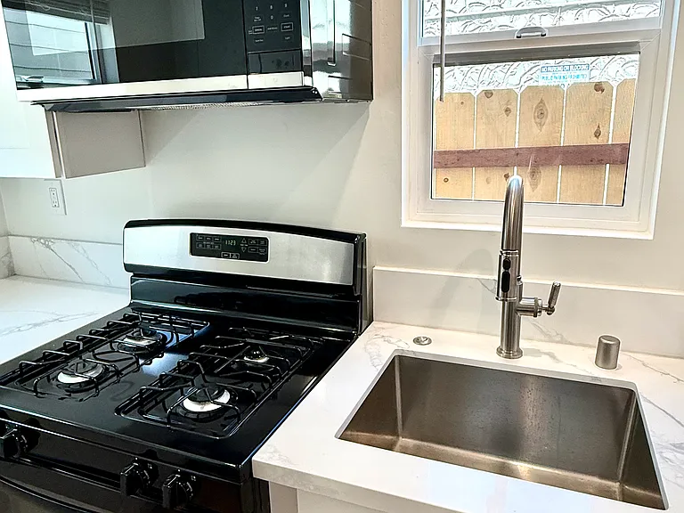 4636 Muir Ave #1 — Photo 9