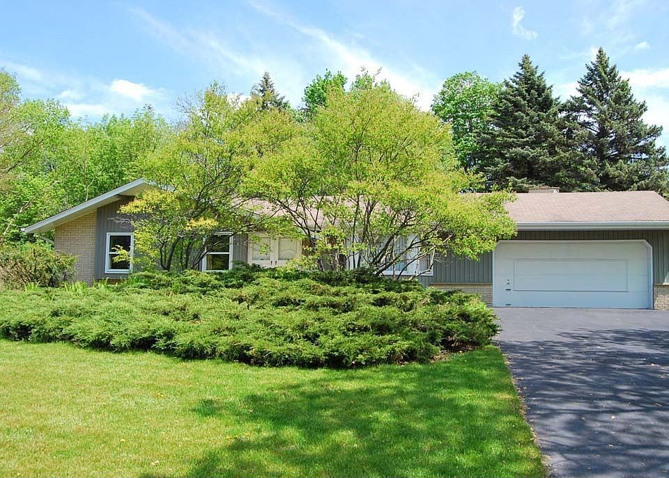 1st image of 1976 Cedar Dr