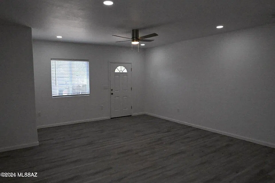 1 bed, 1.0 bath, 769 sqft, $1,150 — Photo 3