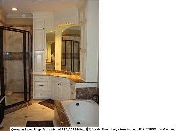 2nd image of 2522 Bocage Lake Dr